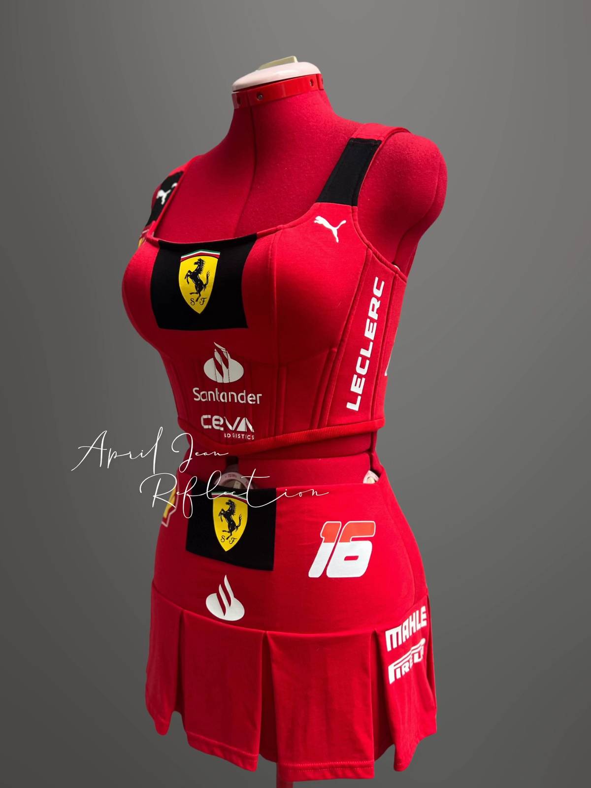 Conjunto Charles Leclerc Ferrari Jaqueta + Corset + Saia