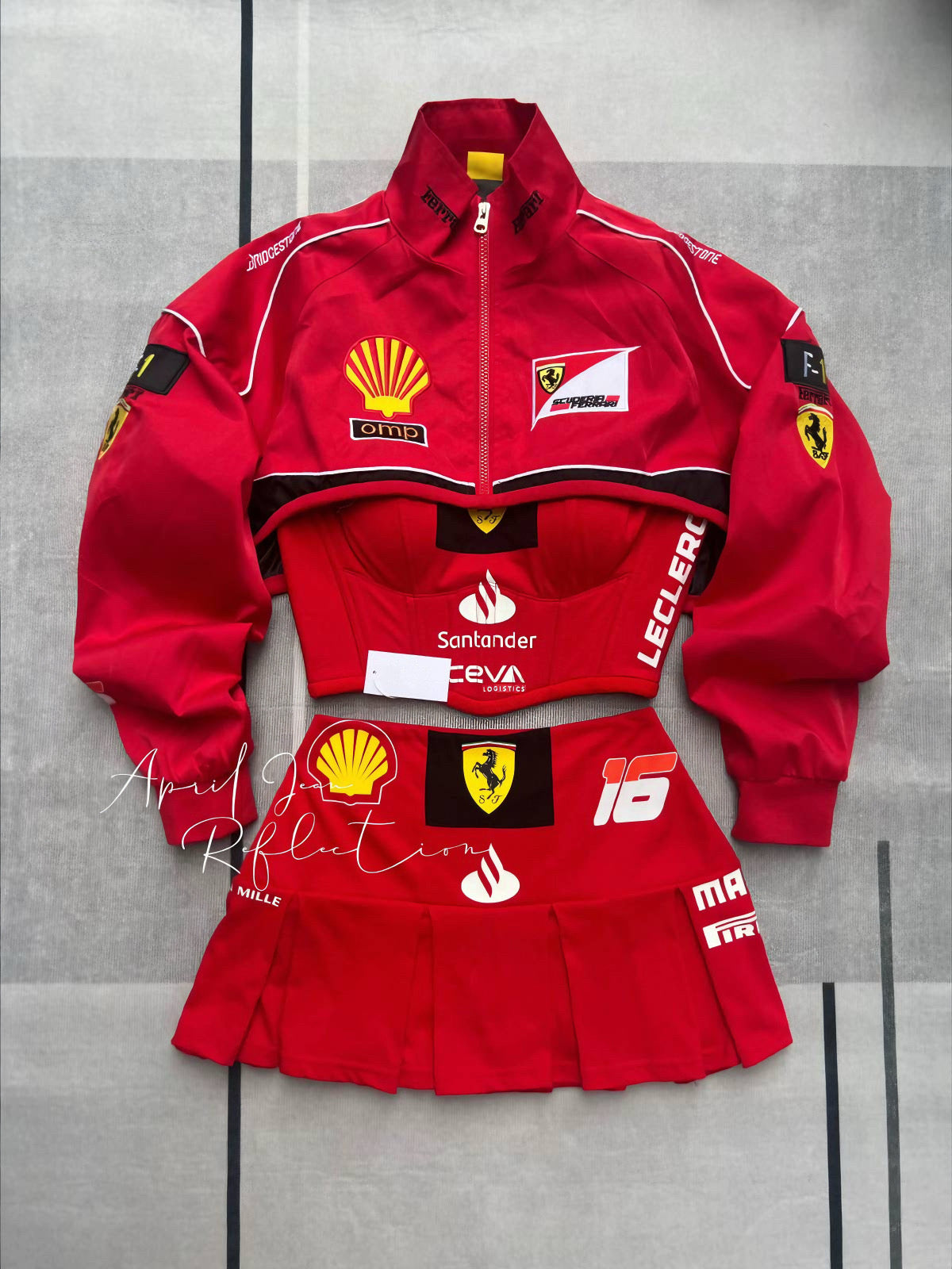 Conjunto Charles Leclerc Ferrari Jaqueta + Corset + Saia